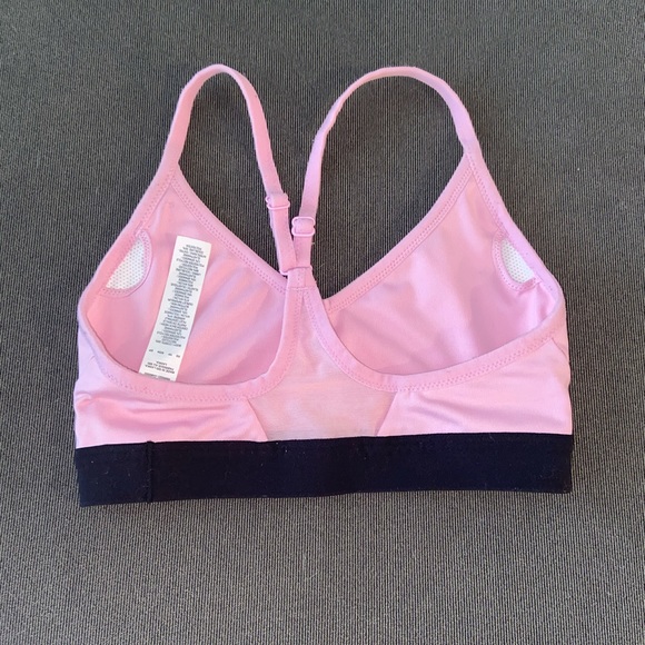 Pink nike sports bra - Picture 2 of 3